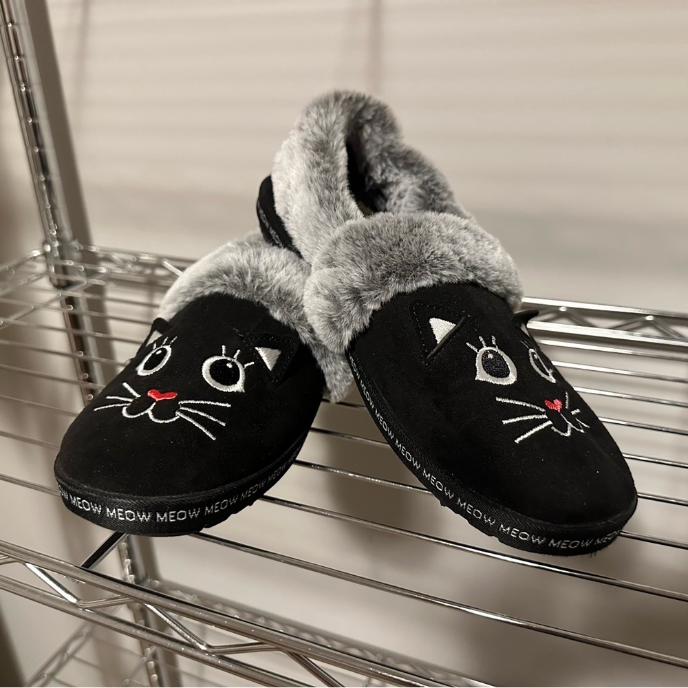 BOB’s SKECHER TOO COZY MEOW SLIPPERS